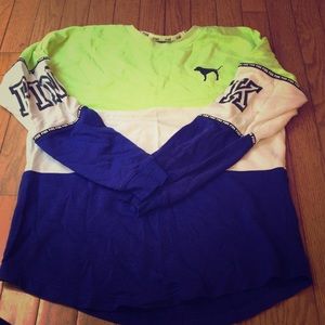 Victoria’s Secret Pink sweatshirt excellent XS